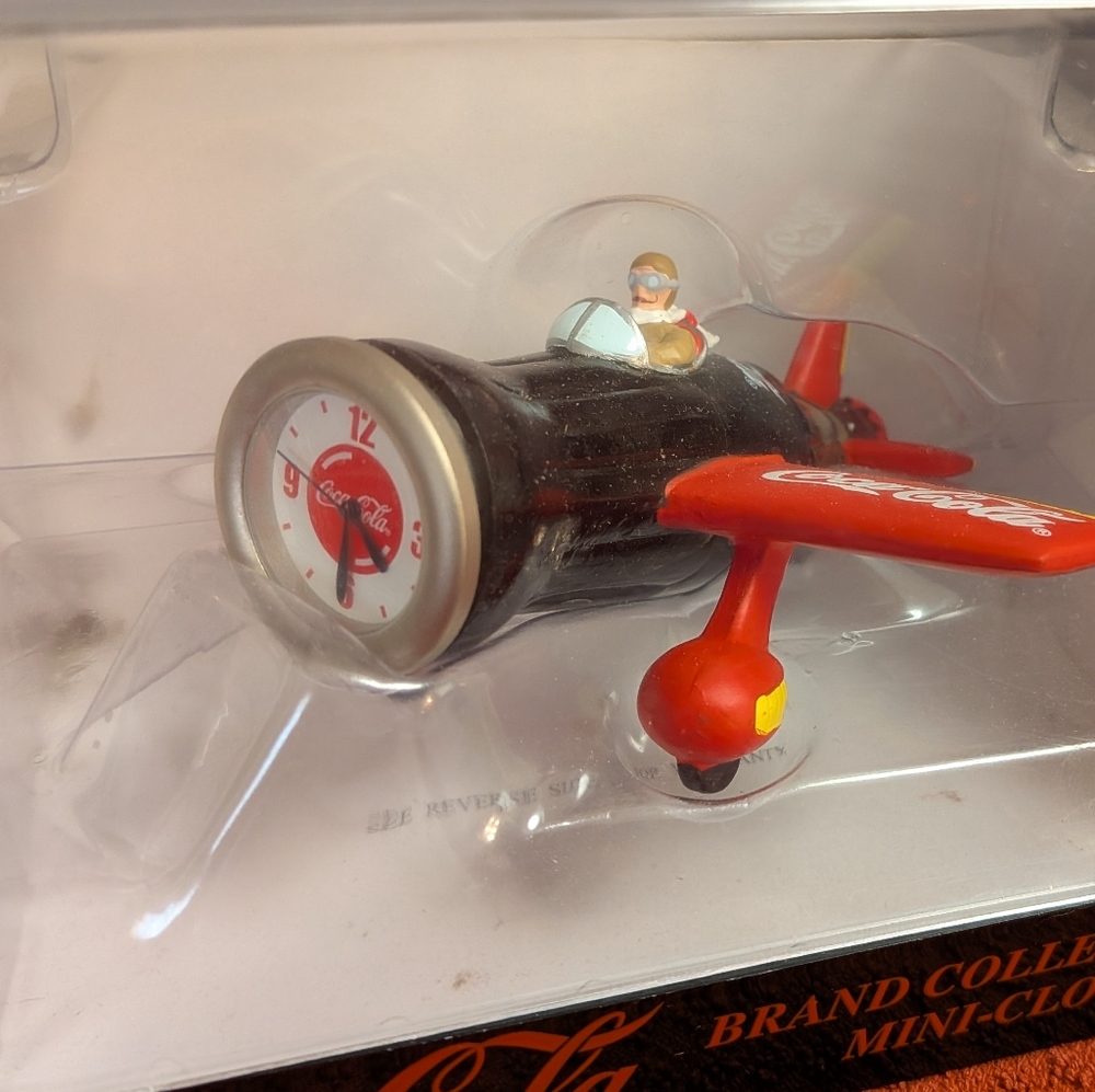 Vintage 1999 Coca Cola Coke Bottle Shaped Airplane Mini Clock w/ Box - Picture 2 of 5
